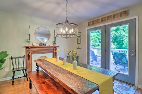 Lovely Family Home 0 7 Mi To Downtown Brevard