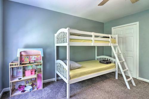 Lovely Family Home 0 7 Mi To Downtown Brevard
