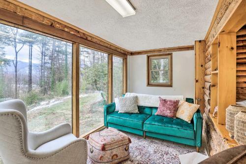 Waynesville Cabin With Deck, Grill And Fire Pit!