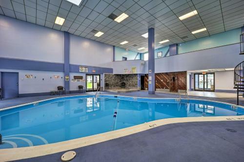 Apartamento Beech Mountain Resort Condo With Heated Pool And More!