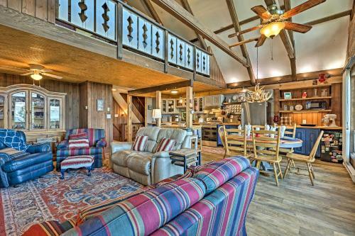 Beech Mountain Abode Near Hiking And Ski Slopes