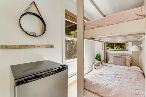 Bee & Bae Hideaway