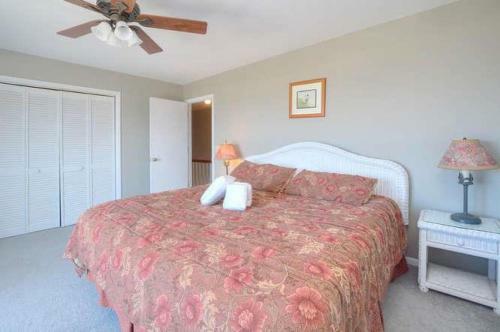 623 Caswell Beach Rd