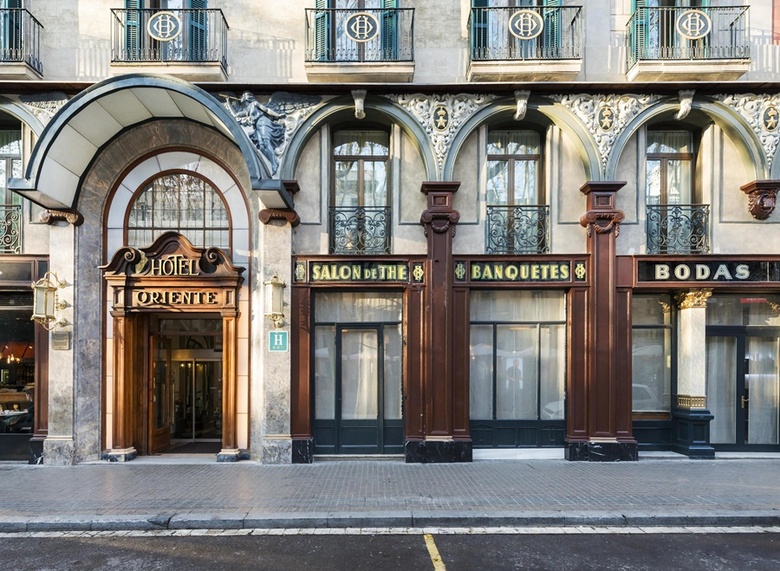 Hotel Oriente Atiram