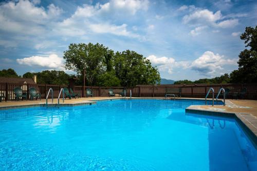 Luray Caverns Motels