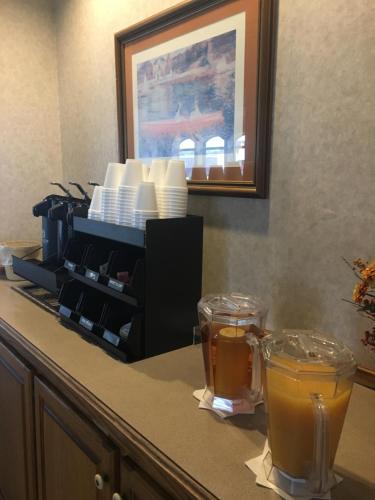 Hotel Ambassador Inn