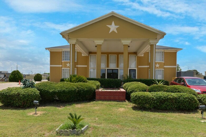 Motel Quality Inn Gonzales