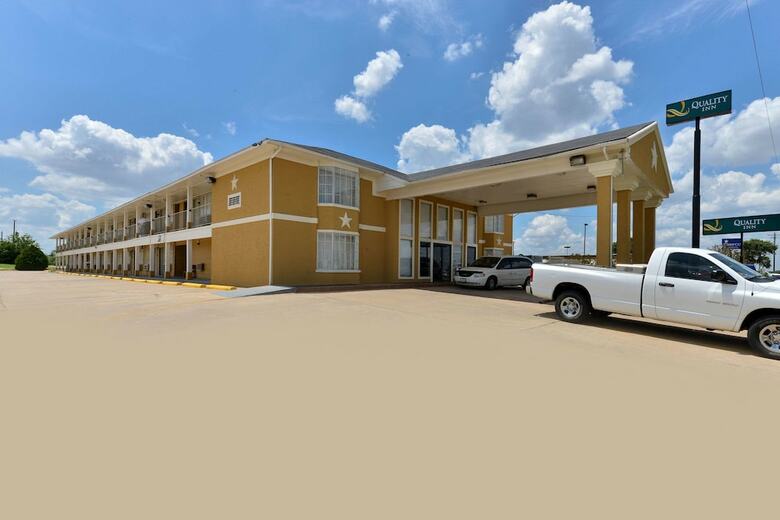 Motel Quality Inn Gonzales