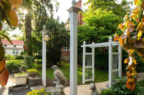 Bed & Breakfast South Court Inn