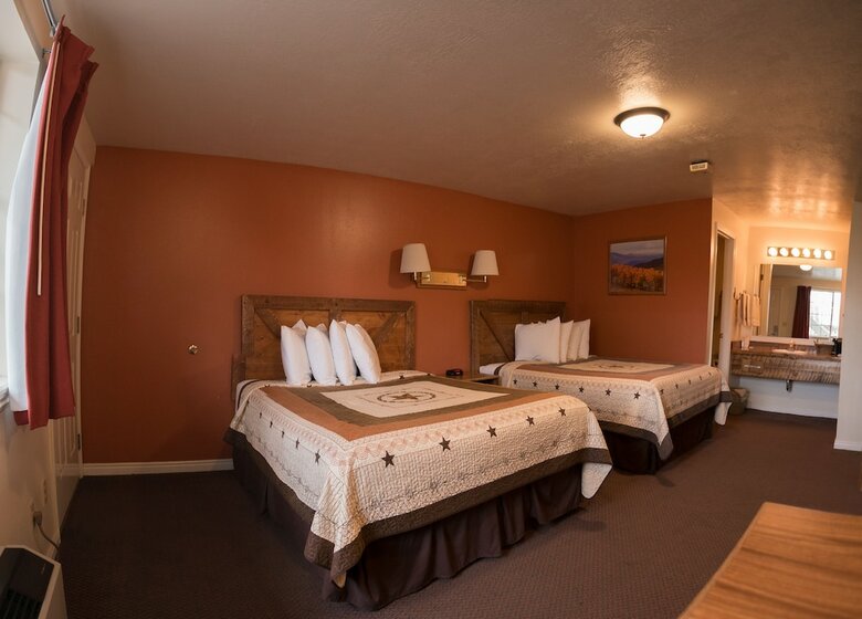 Motel Broken Spur Inn & Steakhouse