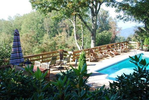 Scenic Mountain Retreat