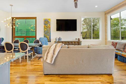 Upstream Penthouse