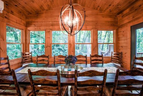 Hidden Cove Cabin