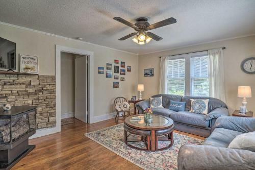 Apartamento Waynesville Apt, 5 Mi To Blue Ridge Parkway!