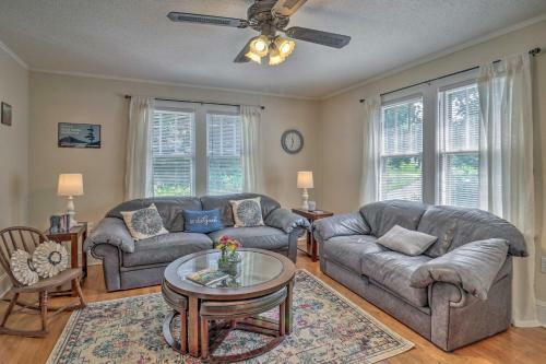 Apartamento Waynesville Apt, 5 Mi To Blue Ridge Parkway!