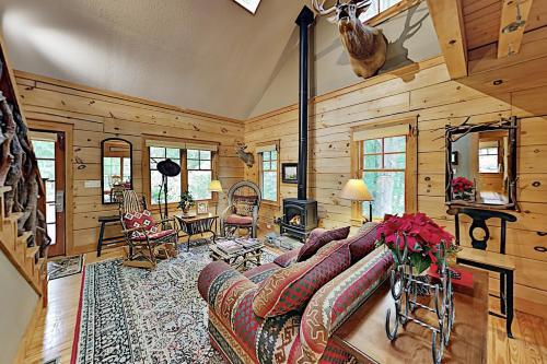 Elkhorn Cabin