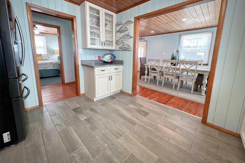 Sand Dollar Retreat By Sea Scape Properties