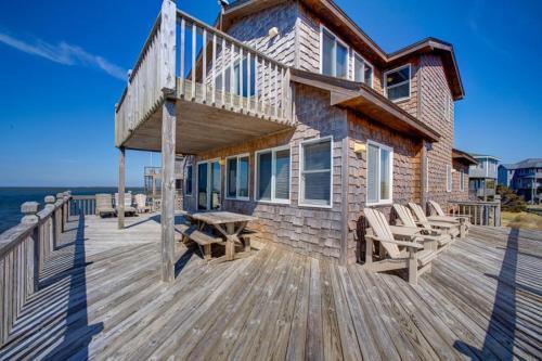 Breezy Point 39