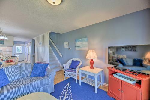 Emerald Isle Townhome With Pool And Beach Access!