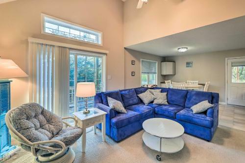 Bright Emerald Isle Getaway Less Than 1 Mi To Beaches