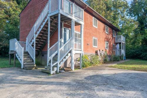 Apartamento Designed 2br Old North Durham With Parking