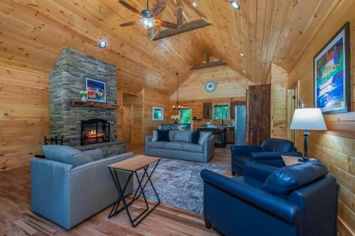 Clear Creek Hideaway