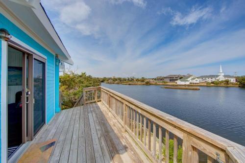 Ozzie's Island Hideaway