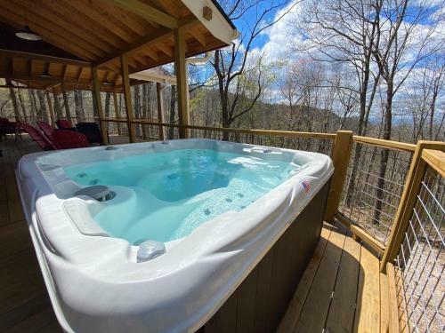 Lodge The Poplars At Bearwallow Mountain