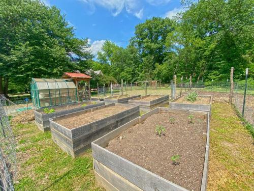 Spring Creek Farmhouse
