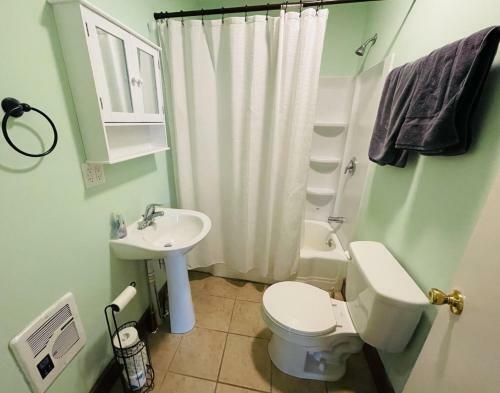 Suites 158 #1- Downtown Hot Springs 2-bedroom Apartment