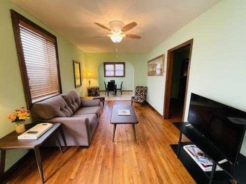 Suites 158 #1- Downtown Hot Springs 2-bedroom Apartment
