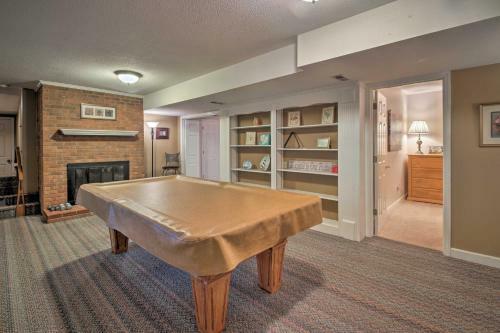 Spacious Family Home - 17 Miles To Winston-salem!