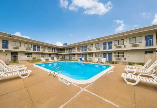 Motel 6 Greenville