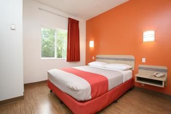 Motel 6 Burlington - Colchester