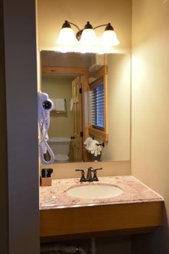 Timber Inn Motel