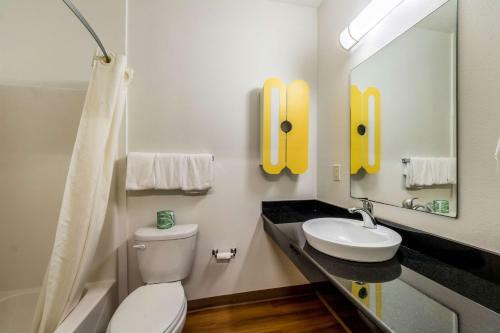 Hotel Studio 6 Kenedy