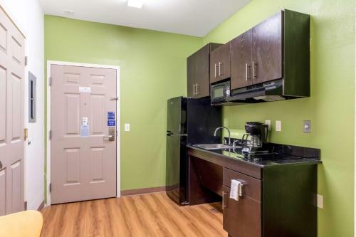 Hotel Studio 6 Kenedy