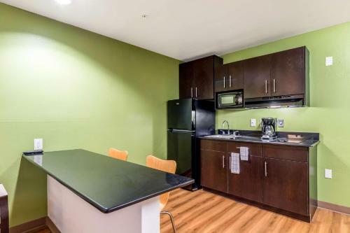 Hotel Studio 6 Kenedy