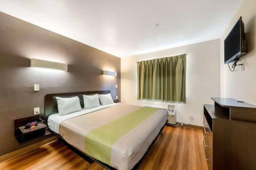 Hotel Studio 6 Kenedy