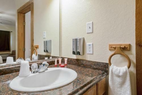 Motel Hot Springs Lodges