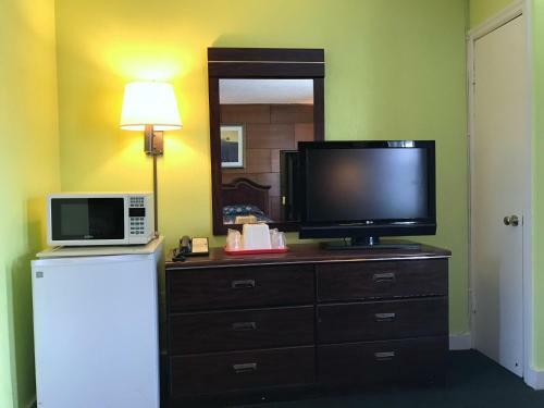 Hotel Economy Inn