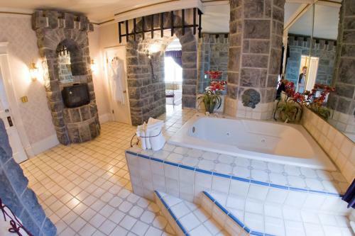 Bed & Breakfast The Anniversary Inn - Logan