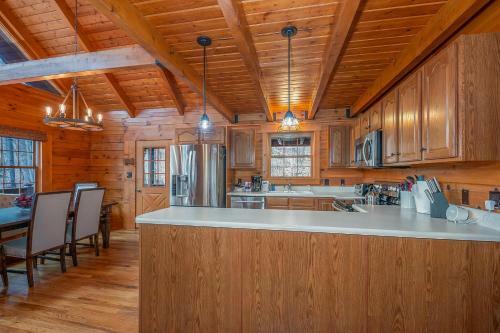 Palms To Pines Lodge