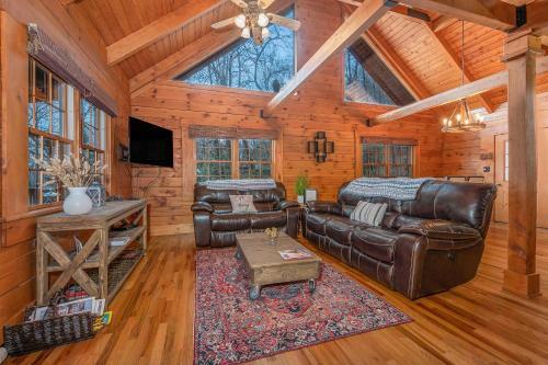 Palms To Pines Lodge