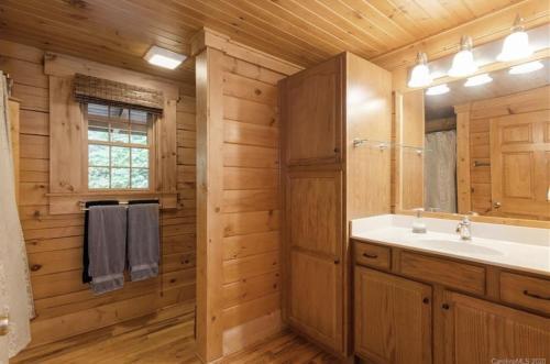 Palms To Pines Lodge