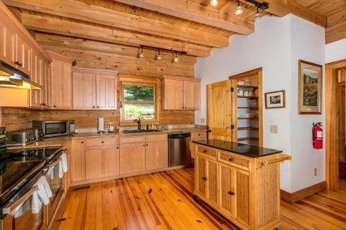 Linger Longer Lodge