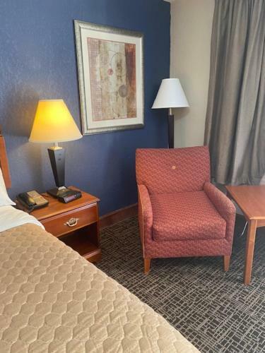 Hotel Andy Griffith Parkway Inn