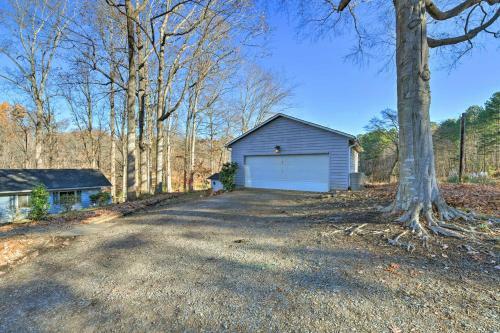 Lake Norman Escape With Boat Dock And Fireplace!