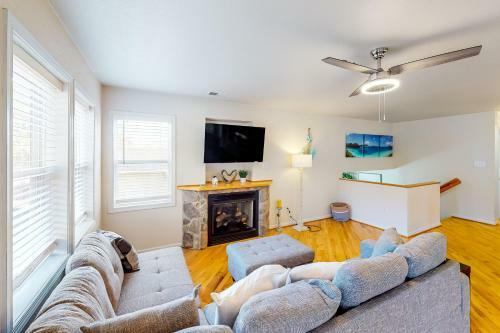 Home Away Coastal Living