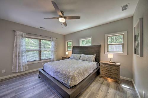 Upscale Murphy House With Deck - 2 Miles To Dwtn!